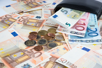 Portafoglio con soldi