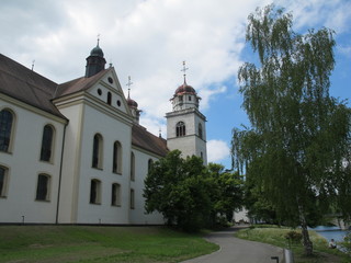 Fototapeta na wymiar Klosterkirche - Klosterinsel Rheinau (Schweiz)