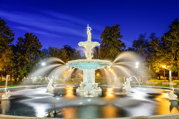 Savannah, Georgia, USA at Forsyth Park fountain - obrazy, fototapety, plakaty