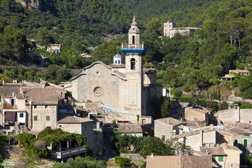 Fototapeta na wymiar View of Valdemossa village in Mallorca island, Spain