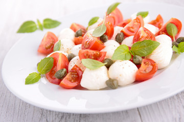 tomato and mozzarella salad