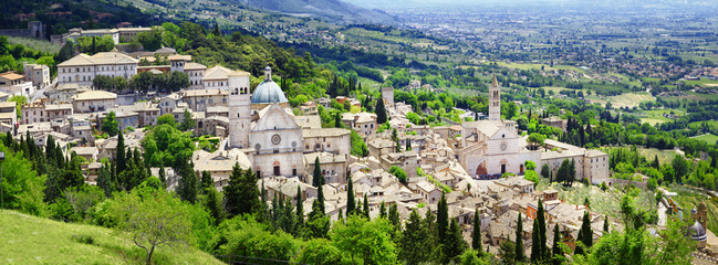 panorama of Assisi - religious center of medieval Umbria, Italy - obrazy, fototapety, plakaty