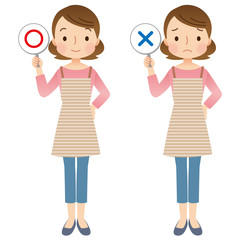 女性　主婦　まるばつ