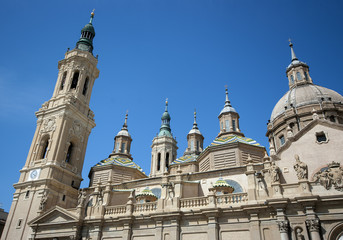 Fototapeta na wymiar View of the towers of basilica of the Virgen del Pilar, Zaragoza