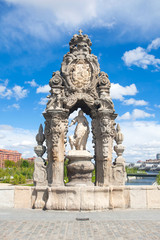 Fototapeta na wymiar Sculpture on Toledo Bridge