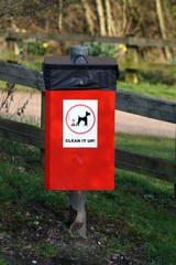 Fototapeta na wymiar litter bin , no dog fouling