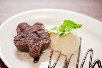 chocolate cake with ice cream