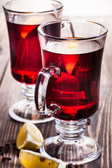 Mulled wine in the glasses
