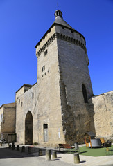 Mittelalterliches Stadttor Tour du Grand Port in Libourne im Weinbau Gebiet Bordeaux Saint-Emilion 
