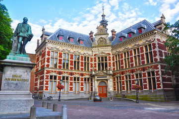 Juan VI de Nassau y la Universidad de Utrecht, Holanda