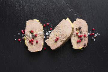 Tranche de Foie gras sur Ardoise - 76082047