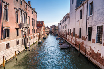 Fototapeta na wymiar Canal à Venise