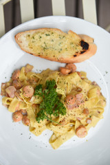 close up of fettuccine carbonara