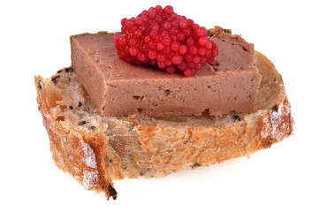 Tartine de foie gras et œufs de lump rouges