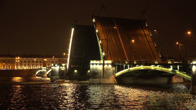 Birzhevoy drawbridge. Saint-Petersburg. 4K.