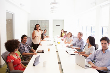 Obraz premium Design Team Collaborating On Project Together