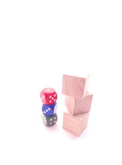 積み重ねたサイコロ・キューブ