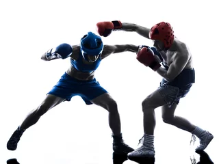 Tableaux ronds sur plexiglas Anti-reflet Arts martiaux woman boxer boxing man kickboxing silhouette isolated