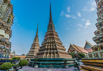Fototapeten temple interior Wat Pho temple bangkok Thailand © snaptitude