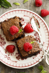 Brownies with raspberry