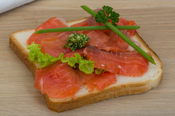 Salmon sandwich