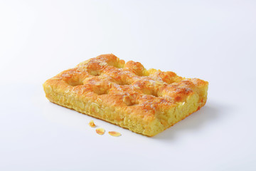 Almond sponge cake