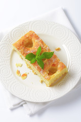 Almond sponge cake