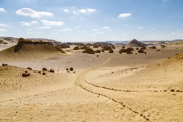 Fotobehang Desert Road © Amr Hassanein