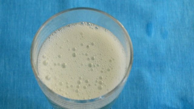 Melting Foam On Champagne