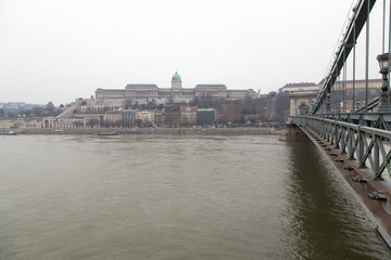 Fototapeta premium Buda Castle and Chain Bridge