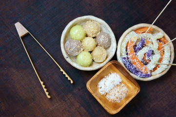 Vietnamese street food, sweet cake