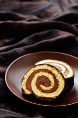 roll with chocolate cream