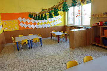 kindergarten classroom with chairs and table