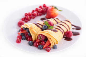 crepe and berry fruit
