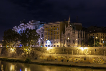 Fototapeta na wymiar Tiber River embankment, Rome