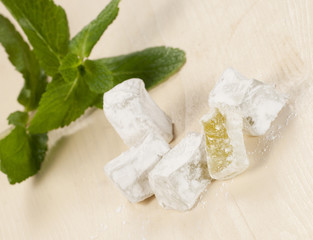 Lukum (Turkish Delight) with mint