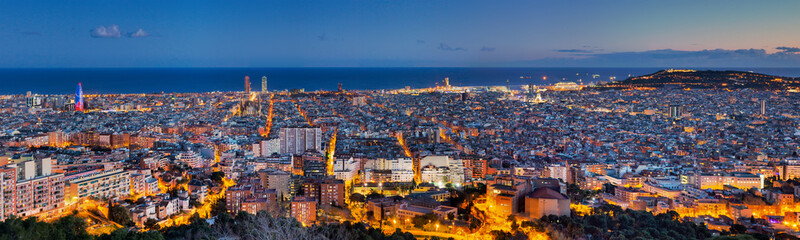 Naklejka premium Panorama of Barcelona at dawn