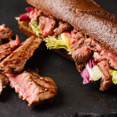 Bun with grilled roast beef