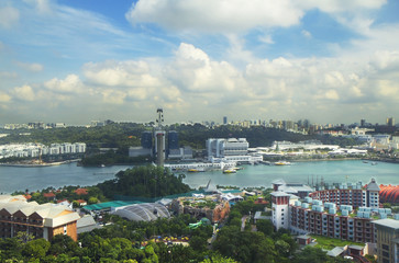 Вид на Сингапур с высоты Небесной башни острова Сентоза