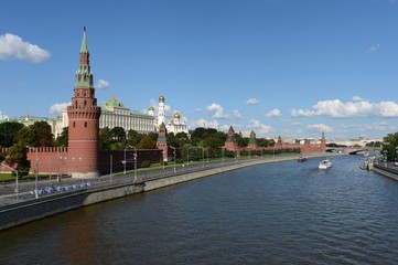Fototapeta premium Miły dla Kremla i rzeki Moskwy.
