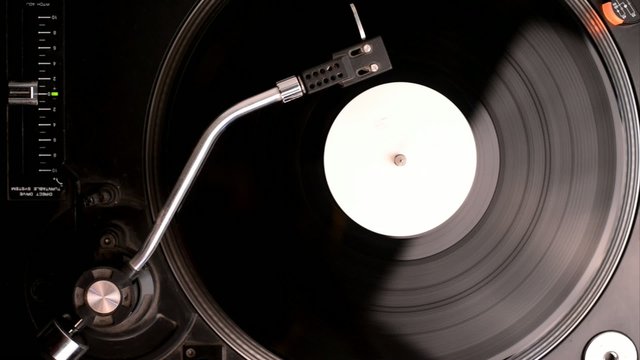 Schallplattenspieler mit white Label
