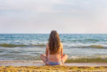 pregnant on the beach