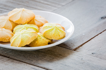 flower shape cookies