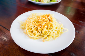 noodle with braised leeks.