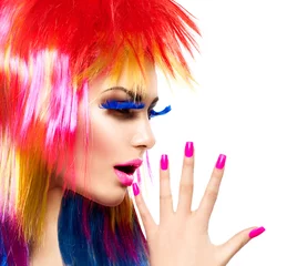 Foto op Aluminium Schoonheid fashion punk model meisje met kleurrijk geverfd haar © Subbotina Anna
