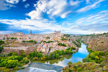 Fototapeta na wymiar Toledo, Spain Old City Skyline