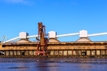 terminal fragment of the potassium salt in the ice-free port of