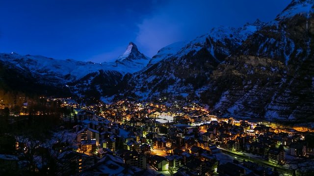 Zermatt Ski Resort and Matternhorn Peak in the Morning