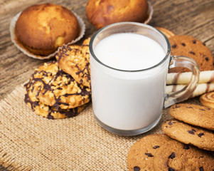 fresh healthy milk and cookies