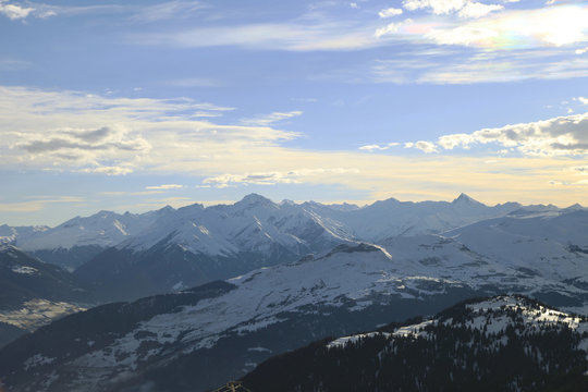 Bergpanorama der Alpen im Winter